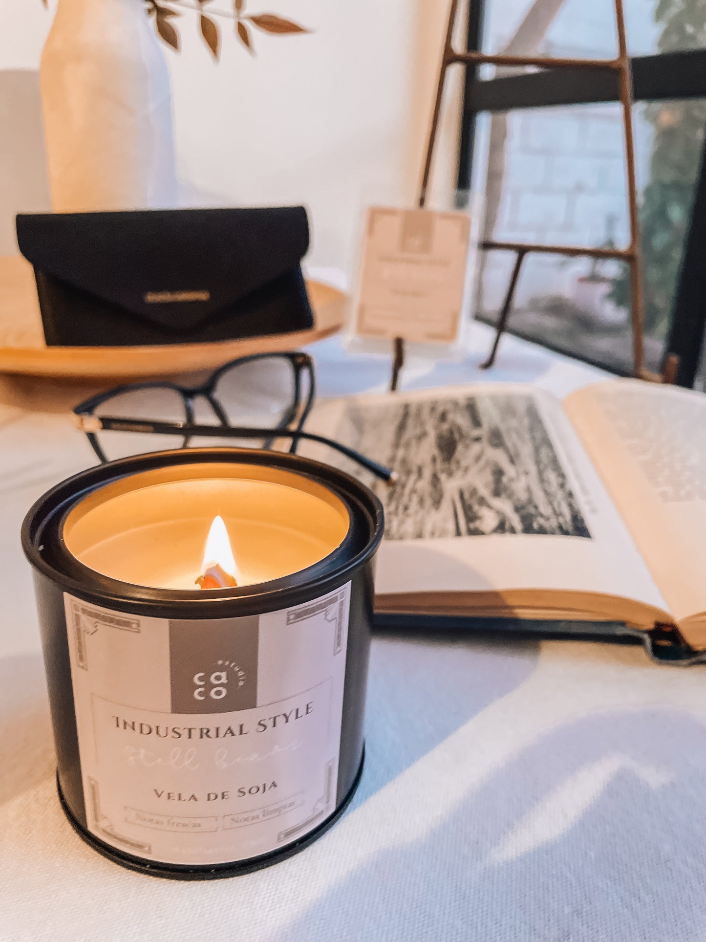 INDUSTRIAL STYLE SOY CANDLE