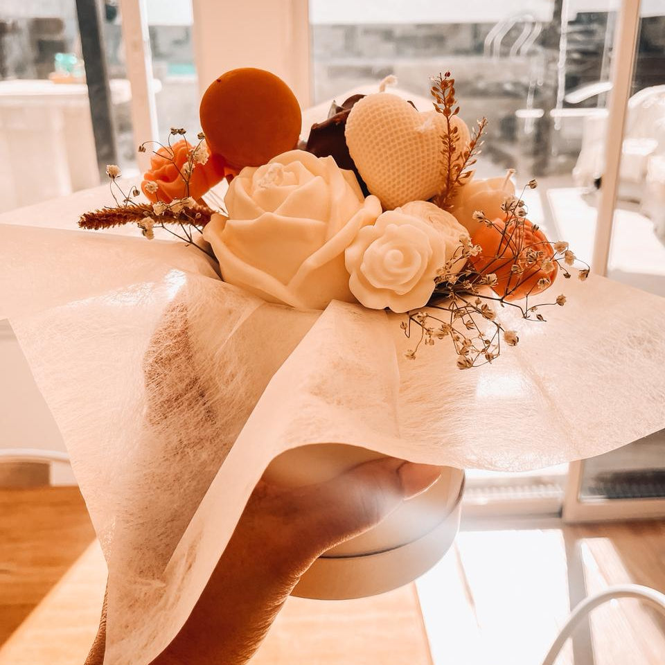 TALLER SOY FLOWER BOUQUET